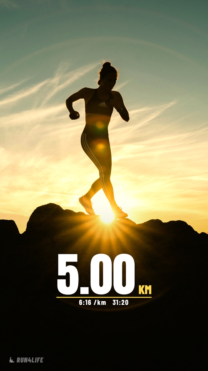 Example story “First 5K done” using the Big distance overlay