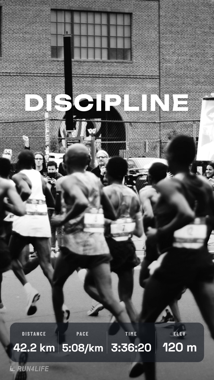 Example story “Marathon day” using the Quote overlay